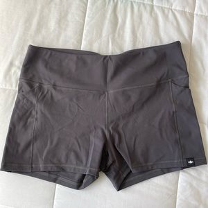 Wodbottom workout compression shorts, pockets on both sides